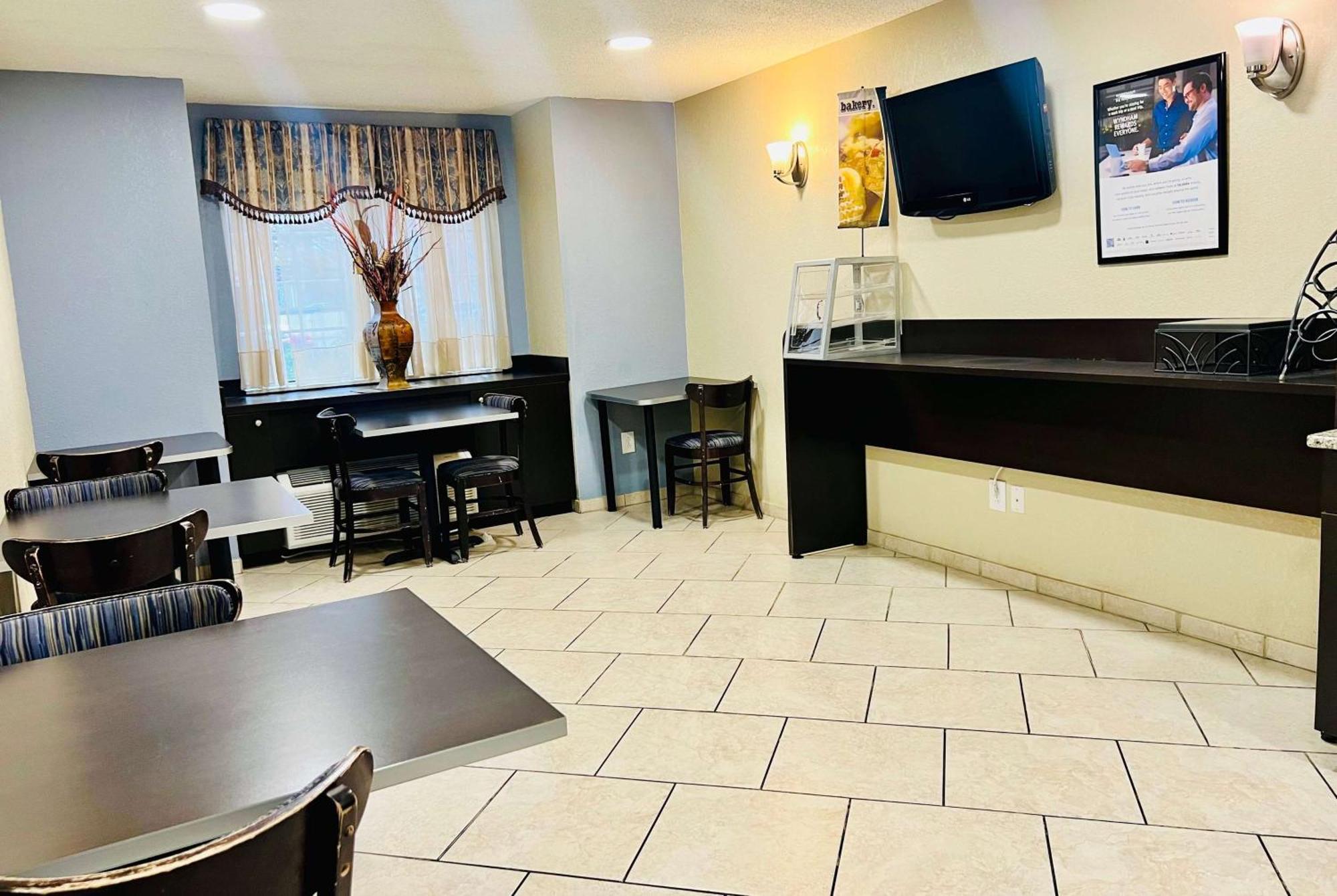 Microtel Inn Georgetown - Lexington North Eksteriør billede